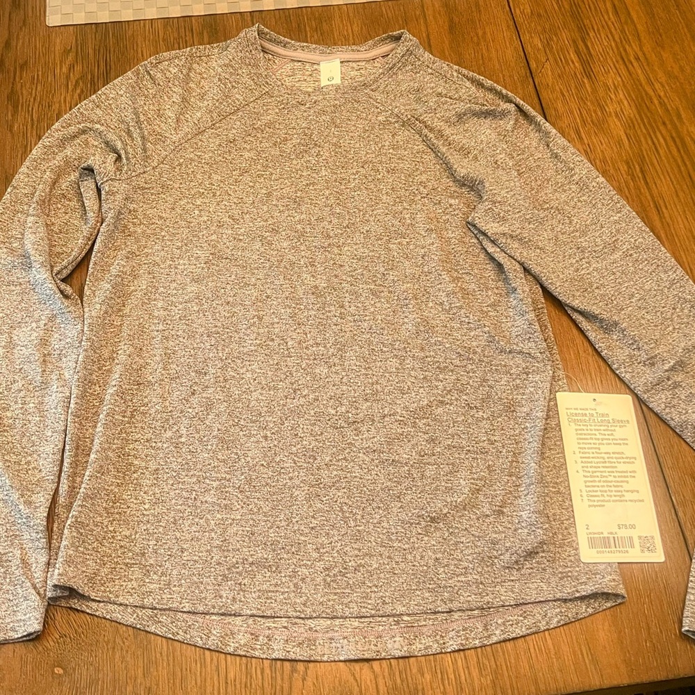 Brand new, size 2, Grey Lululemon License to Train Classic - Fit Long Sleeve
